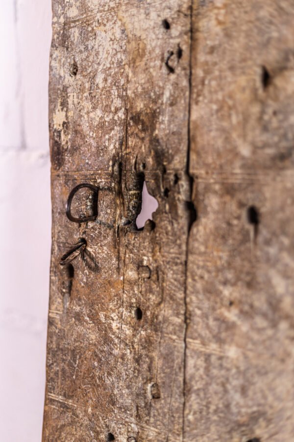 72 La Foret-1062 Puerta antigua Marroquí con pátina original