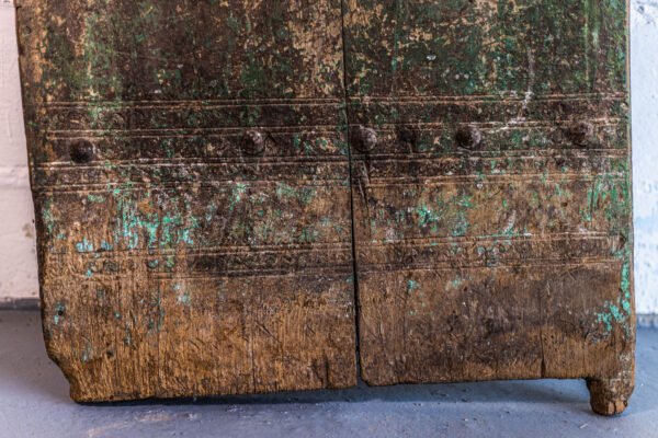 72 La Foret-1079 Puerta antigua Marroquí con pátina verde