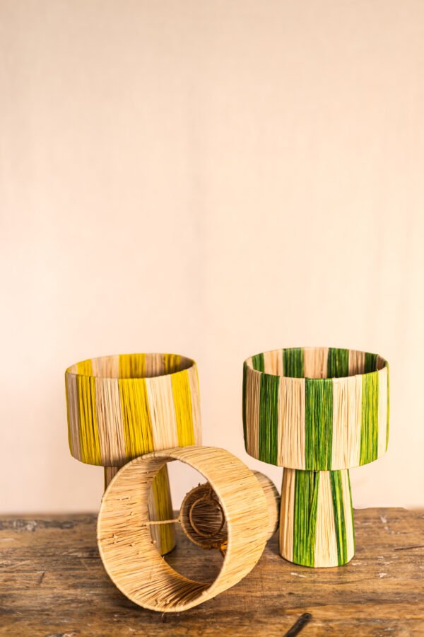 Lámpara de rafia natural