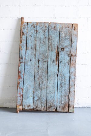 Puerta antigua Marroquí con pátina azúl