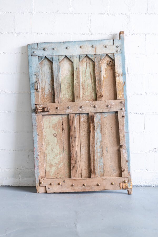 72 La Foret-3481 Puerta antigua Marroquí con pátina azúl