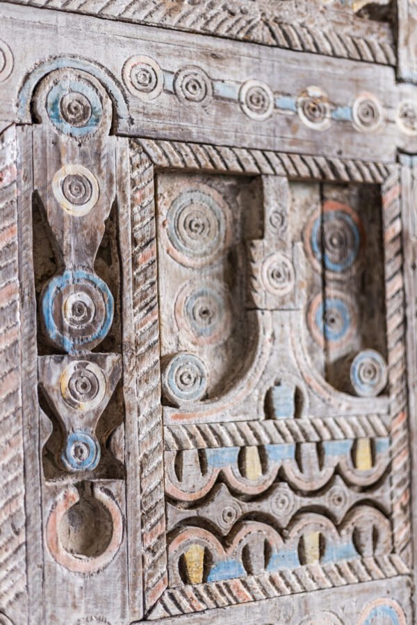 Puerta antigua Marroquí labrada